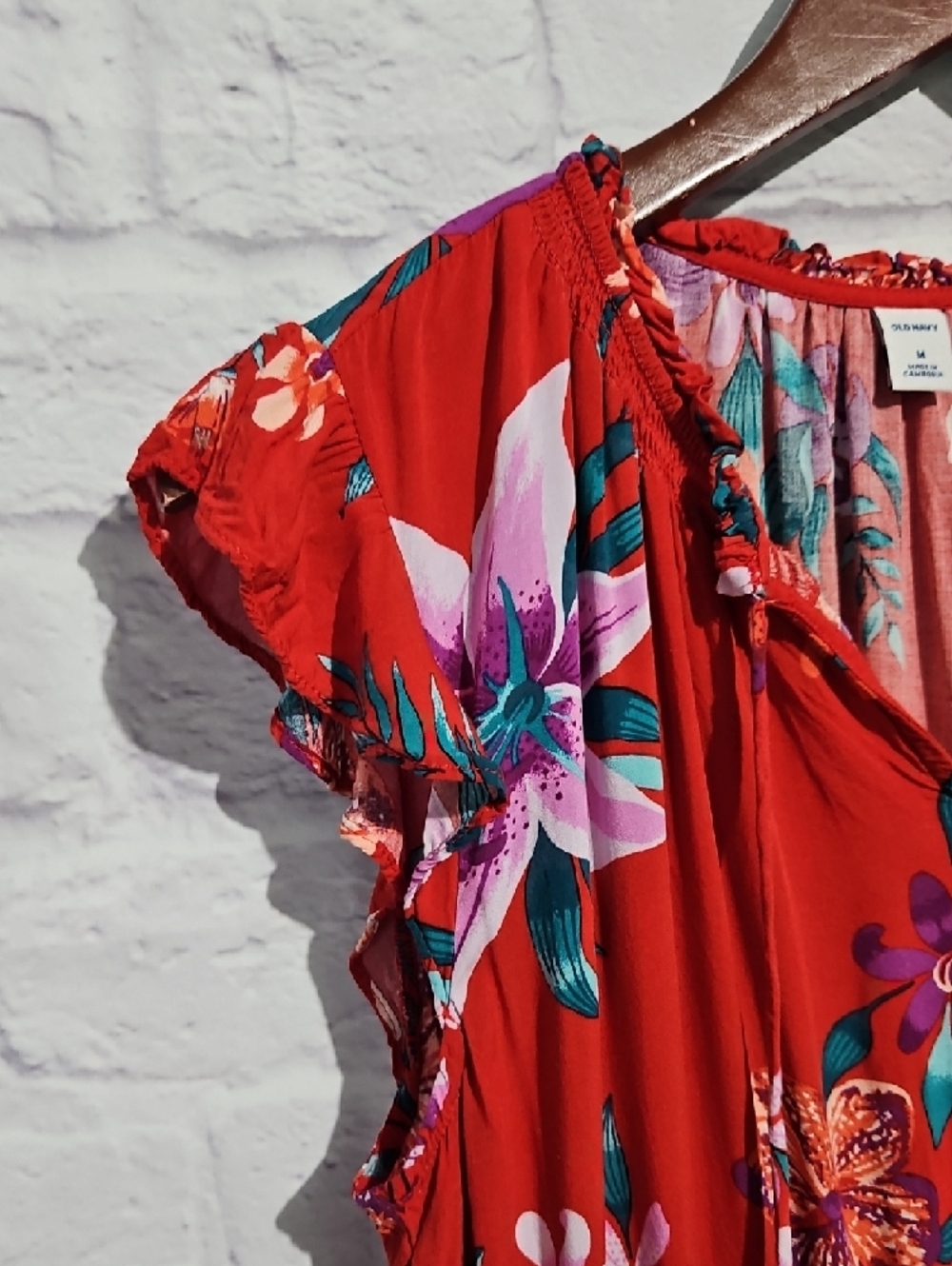 Old Navy Red Floral Tropical V-Neck Mini Dress - Picture 4 of 7
